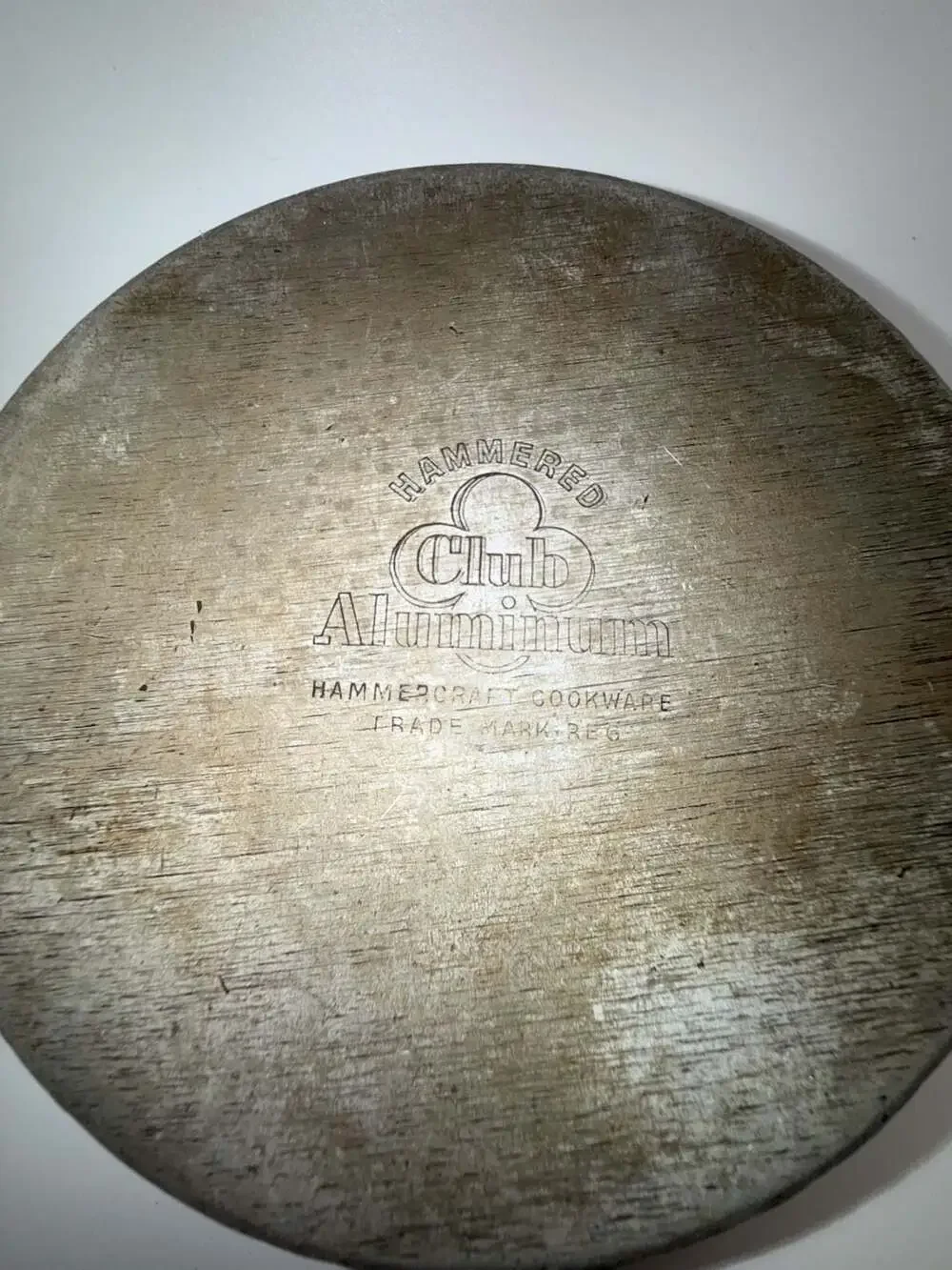 Vintage Club Aluminum Hammercraft Cookware 8-Inch Frying Pan with Wooden Handle